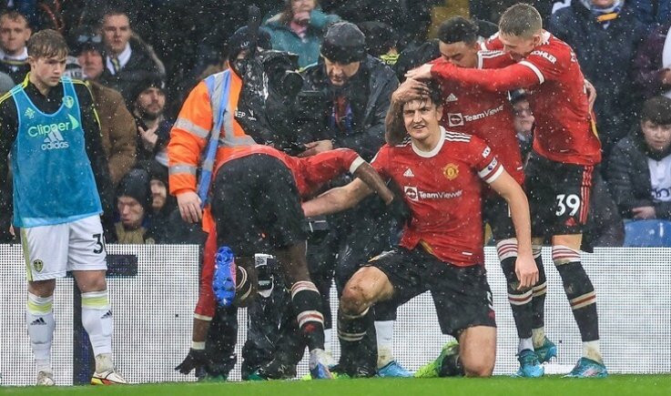 الدوري الإنجليزي: مانشستر يونايتد يقسو على ليدز برباعية في عقر داره